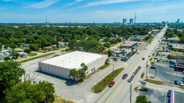 Freestanding Building on Lit Corner: 660 Mason Avenue, Daytona Beach, FL 32117
